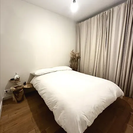 Art House Bastille 2 Bed W Balcony, 11eme Super Trendy Neighbourhood Appartamento *