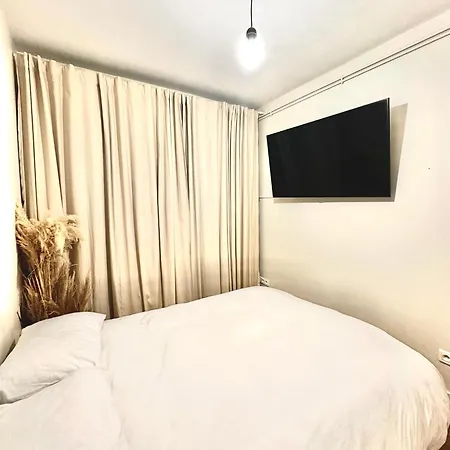Appartamento Art House Bastille 2 Bed W Balcony, 11eme Super Trendy Neighbourhood Parigi
